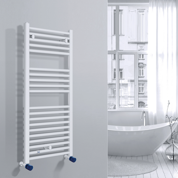 Valvola Custò colore blu cobalto fissata a un termoarredo ad acqua