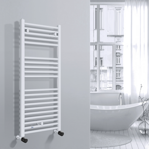 Valvola Custò colore nero fissata a un termoarredo ad acqua